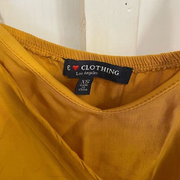 E ❤️ Clothing mustard yellow colored romper size XS - Picture 2 of 6